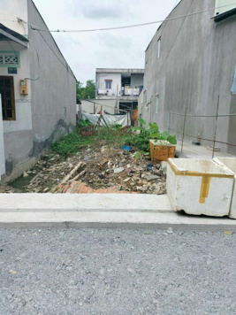 Siêu hot! Đất MTĐ Nguyễn Trung Trực, Long Đức, Trà Vinh, DT 125m2/700tr, SHR, gần trg Cao đẳng nghề