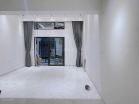 Cách phố 20m - nhà phố Hào Nam: 69m2 4 tầng - mặt tiền 5.3m - vị trí đẹp - nhà đẹp