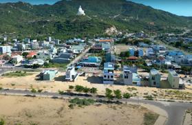 Cấn bán lô góc mặt tiền trục đường chính rộng 20m, trung tâm thị trấn Cát Tiến