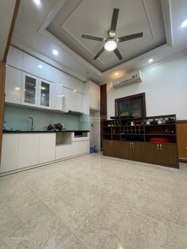 Cực hiếm, nhà Hàm Nghi, 45m2, 5 tầng, 5MT, 11tỷ8 (có TL) kinh doanh, ô tô tránh, 0962 039 998