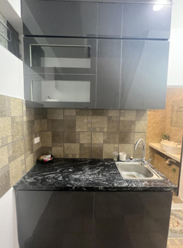 Gia đình tôi cần bán nhà riêng 21m2 oto qua nhà phố Phạm Ngọc Thạch (miễn trung gian)