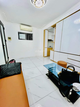 Bán tập thể Tôn Đức Thắng, Đống Đa, T1 46 m2, 2 mặt thoáng, 2 phòng ngủ, Nhỉnh 2 tỷ