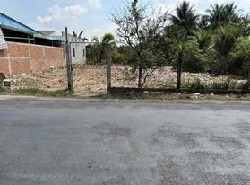 Bán lẹ đất ngộp DT 136m2 tại TT Chợ Gạo, giá 474 triệu ( SHR ), nằm tại trục đường Nguyễn Đắc Thắng