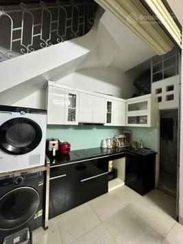 Hiếm chỉ 8 tỷ có nhà 4 tầng, ngõ nông gần phố Đặng Tiến Đông, an sinh đỉnh