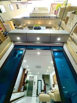 Siêu phẩm Láng Hạ, full nội thất cao cấp, 3 bước chân ra phố, 6 tầng thang máy, chính chủ bán 12tỷ7