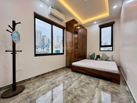 BÁN GẤP Tòa Nhà Lô góc CHDV VIP như khách sạn - Nguyễn Hoàng - Mỹ đình - PCCC - Thang máy 8 tầng.