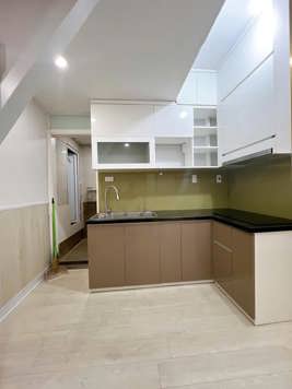 Cần bán căn tập thể tại Thái Thịnh, 2 ngủ đủ công năng, nhà đẹp ở ngay.