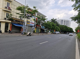 Công chứng giấy tờ tại phố Chu Huy Mận, Long Biên