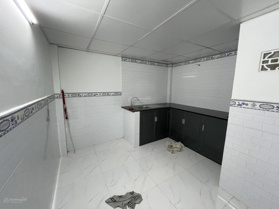 Gấp bán giảm sâu 1 tỷ chào mới 4 tỷ hơn xe hơi đỗ gần 45m2 - 3 tầng Lạc Long Quân, Tân Bình kế Q10