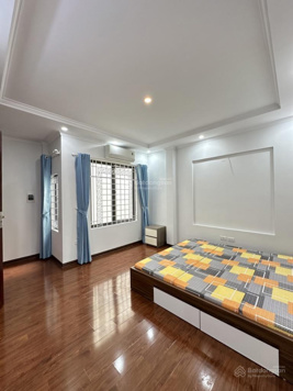 NHÀ ĐẸP-NHÀ HIẾM-MẤY BƯỚC RA PHỐ 5 tầng 6,5 tỉ.phố Bùi Xương Trạch