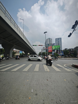 HOÀNG NGÂN DT 88M MẶT TIỀN 5M. Ô TÔ VÀO NHÀ - 30M RA MẶT PHỐ. KINH DOANH. NGÕ THÔNG KHẮP. 16 TỶ HON