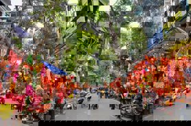 Công chứng giấy tờ tại phố Hàng Mã, Hoàn Kiếm