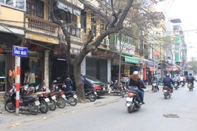 Công chứng giấy tờ tại phố Hàng Muối, Hoàn Kiếm