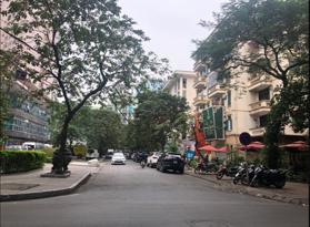 Công chứng giấy tờ tại phố Đào Đình Luyện, Long Biên