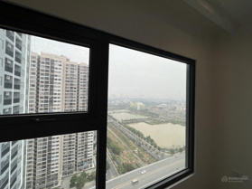 Bán gấp căn hộ 3 phòng ngủ, 75.6m2 căn góc, tầng 25 tòa GS2 dự án Vinhomes Smart City