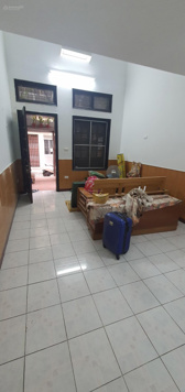 Chính chủ cần bán gấp nhà tập thể tầng 1 chợ Thanh Xuân Nam 90m2 ô tô tránh 4 tỷ kinh doanh sầm uất