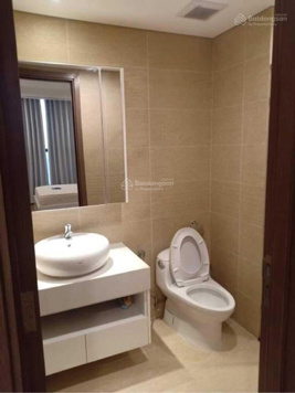 Chính chủ cần bán căn 70m2, 2PN - 2WC, tòa G2, 3 tỷ 850 Vinhomes Green Bay (DTTT: 63.4)