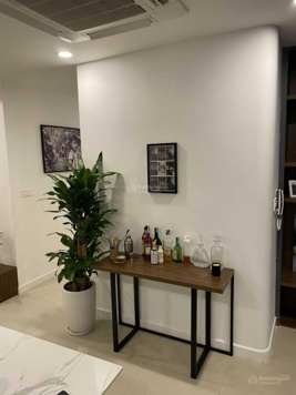 Chính chủ căn hộ cư dân Kosmo Tây Hồ, cần bán căn 2PN, 2WC (77m2 & 84m2) view Hồ Tây, tòa Novo