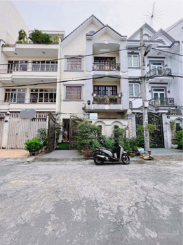 Bán nhà biệt thự phố 105m2 trệt hai lầu