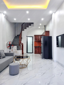 Bán nhà Quang Tiến - Đại Mỗ, 30m2 x 5 tầng, vuông vắn, gần Đại Lộ Thăng Long - LH: 0399 183 899