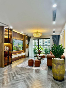 Tôi chính chủ bán căn hộ 90m2 tòa nhà N07 đường Thành Thái ngay cạnh công viên Cầu Giấy