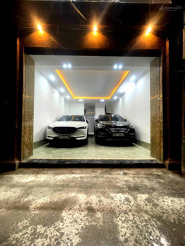 Bán nhà Thanh Xuân (Vương Thừa Vũ) 50m2 7 tầng thông sàn MT 5.2m gara 2 ô tô KDVP ở sướng 17.5 tỷ