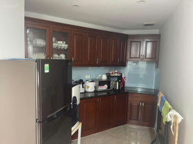 Cần bán gấp 2 ngủ 89m2 tòa 197 Trần Phú tầng trung - nhà đẹp - sẵn sổ hồng - 4,x tỷ lh 0982 764