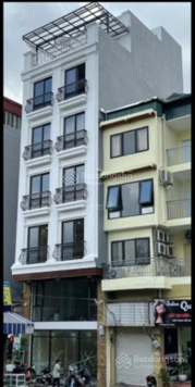 Chính chủ bán nhà mặt phố Nguyễn Khang, Cầu Giấy 64m2, MT 6m, 8T Thang máy, thông sàn, vỉa hè rộng