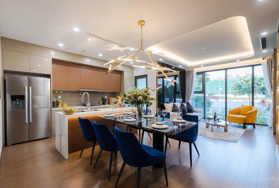 Chính chủ bán căn góc 2 ngủ, hàng hiếm tòa B, diện tích 81m2, full nội thất đẹp. Tầng trung đẹp