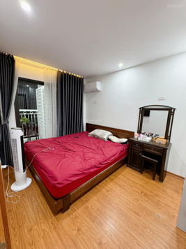 Chính chủ bán căn hộ chung cư 126m2