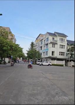 Chính chủ bán nhà vườn D3-20 Geleximco 114m2, mặt tiền 6m, view vườn hoa, gần trục Lê Trọng Tấn