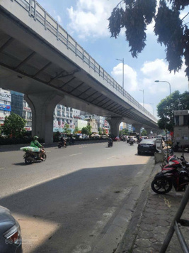 GIẢM SỐC 2 Tỷ CÒN 26.5 TỶ . MẶT PHỐ TRƯỜNG CHINH -THANH XUÂN, dt 82m, 4 tầng, VỈA HÈ ĐÁ BÓNG
