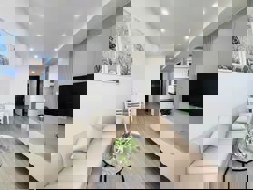 🍀CĂN HỘ ĐẸP 61M2 TOÀ CHUNG CƯ SÔNG NHUỆ- HÀ ĐÔNG 👉DT=61m2 gồm 2 ngủ, 1 vệ sinh 👉Tầng trung, view thoáng, nhà đẹp 👉Nội thất để lại đủ đồ như ảnh