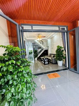 Bán nhà 2 lầu, gần Hà Huy Giáp, quận 12, hẻm 5m, 4x16m, 4.x tỷ