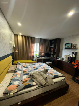 Chính chủ bán căn góc 3PN diện tích 120m2, full nội thất đẹp ban công siêu rộng, giá 9,6 tỷ bao phí