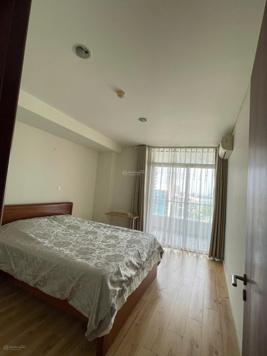 Bán căn hộ 121 m2 tòa Watermark số 395 Lạc Long Quân