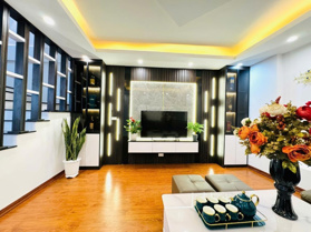 Bán nhà xây mới phố Khương Đình. Nhà lô góc thoáng sáng, khu dân trí cao. Sổ phân lô