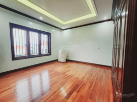 Bán nhà Kim Đồng, gara ô tô 7 chỗ, lô góc 2 thoáng, view hồ, mặt tiền 5m, 47m2, 9 tỷ