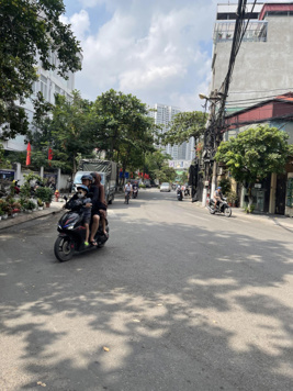 Siêu phẩm nhà Kim Giang - TX - ô tô tránh - thông kinh doanh