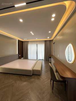 Hiếm lắm, nhà Nguyễn Văn Cừ - Ngọc Lâm 50m2, 7 tầng thang máy gara ô tô giá 11,5 tỷ