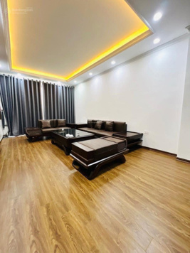 Bán gấp nhà phân lô 60m2 5 tầng MT 7m Liễu Giai quận Ba Đình, cách MP 20m