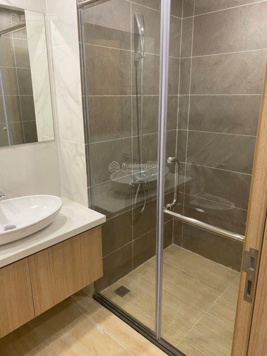 Không tiếp môi giới. Tôi chính chủ bán căn hộ 2 phòng ngủ ban công Đông Nam tại Hinode Minh Khai