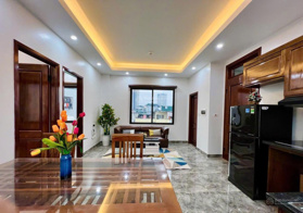 SIÊU DÒNG TIỀN GẦN 9% - 7 TỶ/ NĂM PHỐ TRẦN THÁI TÔNG, CẦU GIẤY, TOÀ KHỔNG LỒ, DT 305m2 x 9 TẦNG