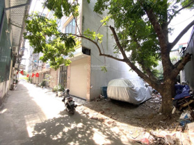 Đất đẹp, sổ đỏ nét vuông đét, ôtô 7chỗ ngủ trong đất