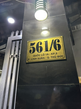 Chính chủ cần bán dãy nhà trọ có 38 phòng và 1 căn biệt thự mini với 4 kios đang cho thuê 95tr/ th