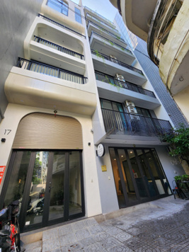 Cầu Giấy, Nguyễn Ngọc Vũ 57m2, 8 tầng, ô tô tránh cửa, thang máy xịn. LH Giang 0979 388 189