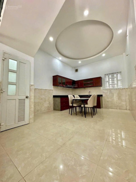 Siêu phẩm nhà cận Tết! Chu Văn An 58m2 Giá 2tỷ088 (3PN 4WC), SHR, hẻm ba gác thả ga