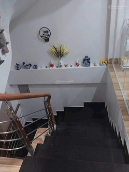 Chính chủ, bán nhà riêng 5 tầng, Vĩnh Ngọc, Đông Anh, HN. Thiết kế hiện đại, phun nội thất