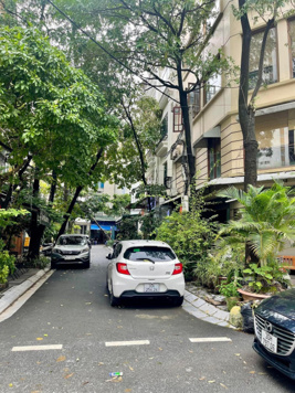 BÁN NHÀ PHÂN LÔ , HOÀNG QUỐC VIỆT , LÔ GÓC 3 THOÁNG ,65 M2 , 5 TẦNG , 8MT , 18ty9 Lh 0962 039 998