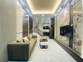 MỘT BƯỚC RA PHỐ #PHAN_ĐÌNH_GIÓT #THANH_XUÂN - 5 TẦNG, 3 NGỦ, 6.x TỶ KHU VỰC DÂN TRÍ CAO - Ở SƯỚNG - NHÀ ĐẸP TẶNG FULL NỘI THẤT.